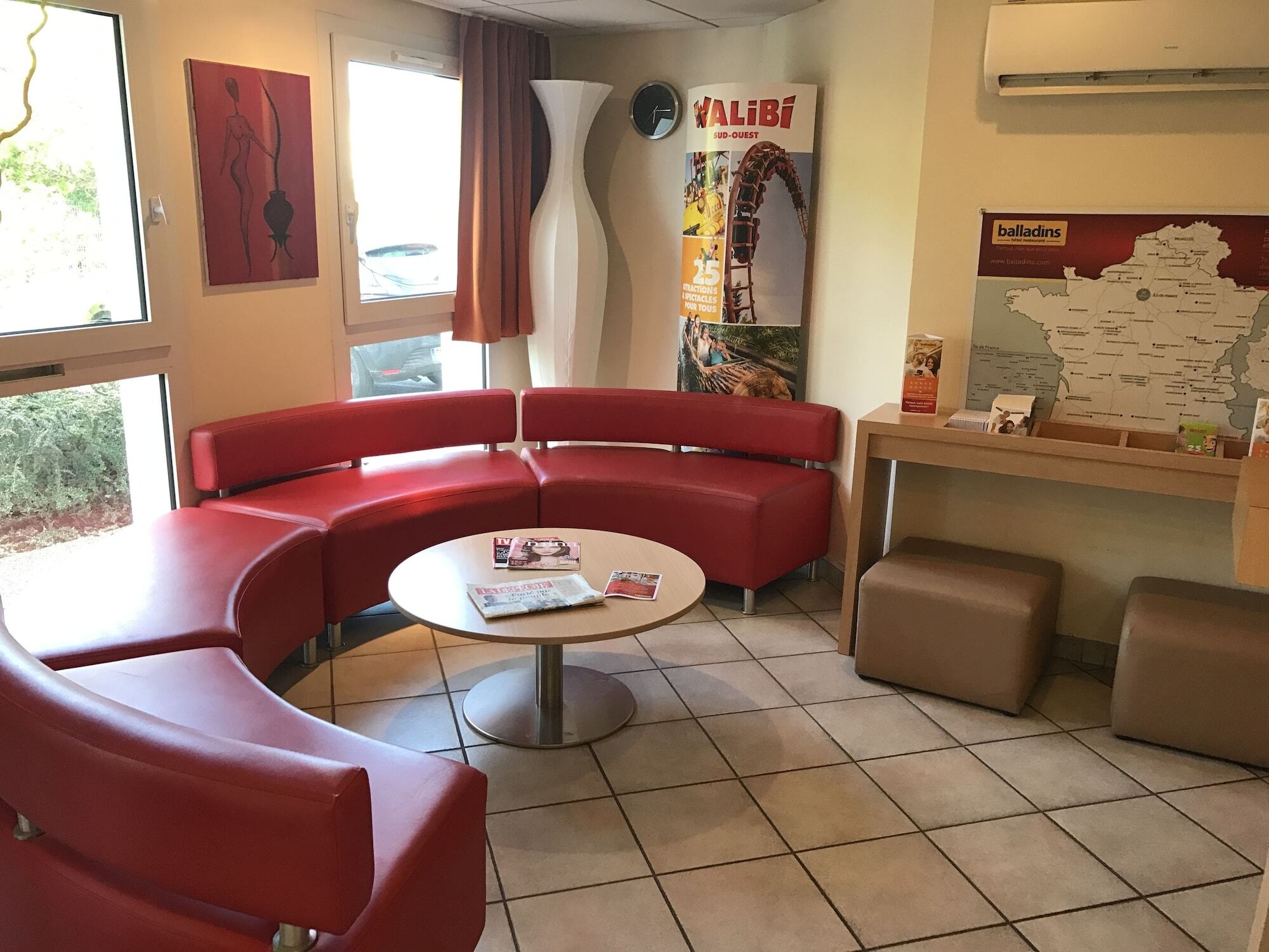 Castelculier Kyriad Direct Agen מראה חיצוני תמונה